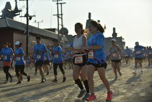 BIB: 294
                            <button type="button" onclick="openModal(3175802)" class="btn btn-primary btn-sm float-right btn-popup" data-toggle="modal" data-target=".modal-high-quality">
                        <i class="fas fa-shopping-cart"></i> Add to Cart
                    </button>
                                            <button type="button" onclick="isThisMe(3175802, true)" class="btn btn-success btn-sm float-right btn-popup btn-isme hidden" data-toggle="tooltip" data-placement="bottom" title="นี่คือรูปของคุณใช่ไหม คลิกที่นี่เพื่อเอาเข้าอัลบั้ม">
                        <i class="fas fa-plus"></i> Add to album
                    </button>
                    <button type="button" onclick="isThisMe(3175802, false)" class="btn btn-warning btn-sm float-right btn-popup btn-isnotme hidden">
                        <i class="fas fa-ban"></i> Remove from album
                    </button>